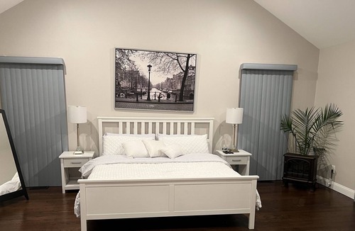 Northport House | Modern Luxury 3 Bedroom House with a Pool Table