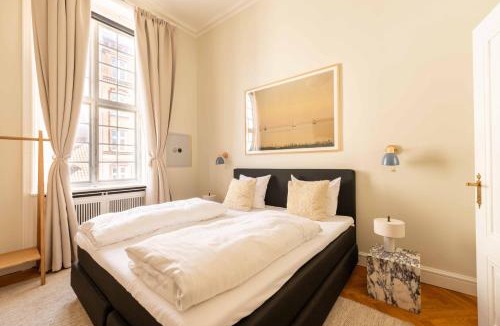 Copenhagen K Apartment | Modern Luxury 4BR Home near King's Garden