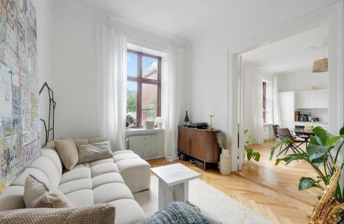 Frederiksberg C Apartment | Modern luxury apartment in CPH