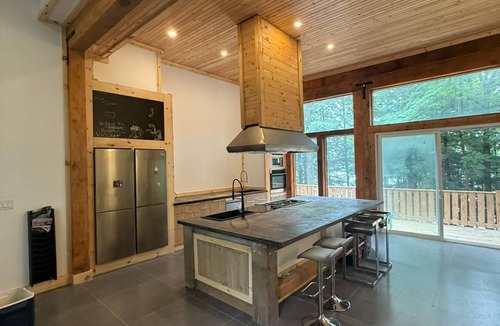 Muskoka Lakes House | Modern Luxury Brand New Masterpiece on Muskoka Lakes Now Accepting Booking