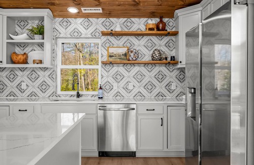 Pittman Center Cabin | Modern Luxury Cabin! Indoor Pool! Stunning Views! - Luxview Lodge