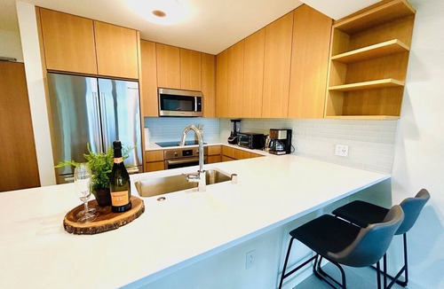 Ala Moana Condo | "MODERN LUXURY CONDO 2BR/2BA/2PKG AT SKY ALA MOANA"
