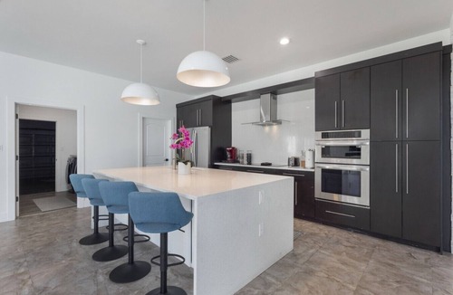 Hunt Club House | Modern Luxury Equestrian Villa w/Pool