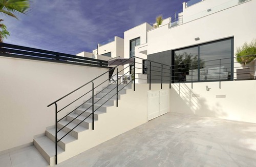 Polop House | Modern luxury villa in Polop - by Welcomely