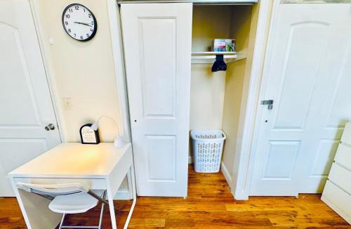 Paterson House | Modern Luxury Executive Room with NYC Fast Access