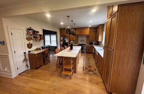 Maplewood House | Modern Luxury Home - 6BR World Cup Basecamp Near MetLife Stadium + NYC Access