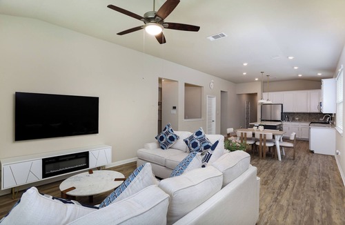 Encino Park House | Modern Luxury Home located in north central San Antonio