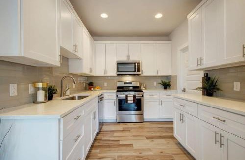 East MLK House | Modern Luxury Home with Shared Pool