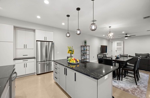 Govalle House | Modern Luxury House: East Austin