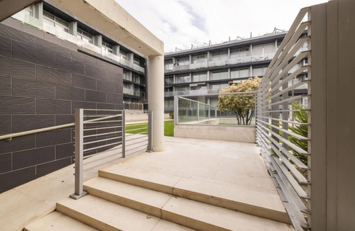 Villa de Vallecas Apartment | Modern Luxury in Prime Location