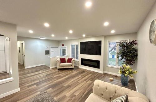 Fort Gary House | Modern Luxury in Richmond West