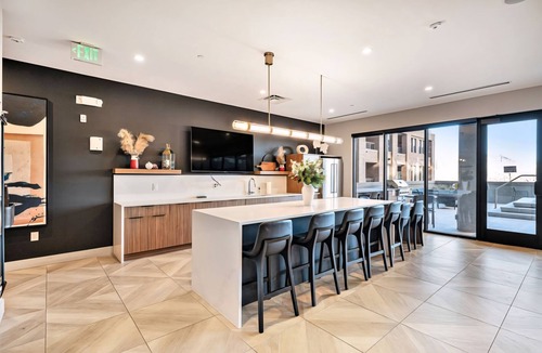 Castle Rock Condo | Modern Luxury in the Heart of Downtown Castle Rock
