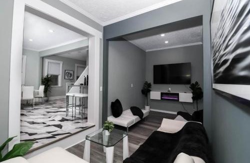 Tremont House | Modern Luxury in Tremont - 6Bed 3bath Fee parking