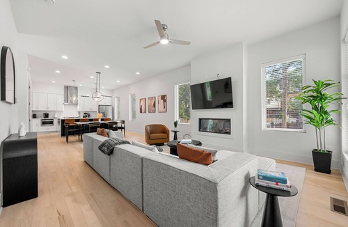 Home Park House | Modern Luxury in West Midtown 4BR with Rooftop