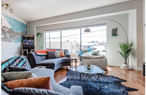 Deep Ellum Condo | Modern Luxury Loft with Stunning Dallas Views