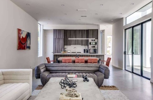 Northwest Dallas House | Modern Luxury Midway Hollow - Yard - Driem House
