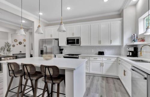 Oak Cliff House | Modern Luxury Minutes from Downtown Dallas