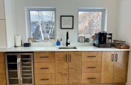 Steady Brook House | Modern luxury retreat on the Humber River, 5-minute walk from Marble Mountain!
