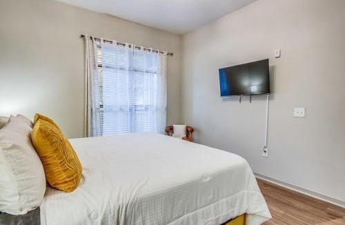 Cumberland Apartment | Modern luxury retreat!