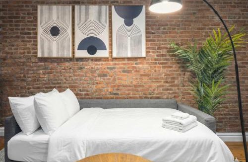 Upper West Side Apartment | Modern Manhattan Haven Near Everything