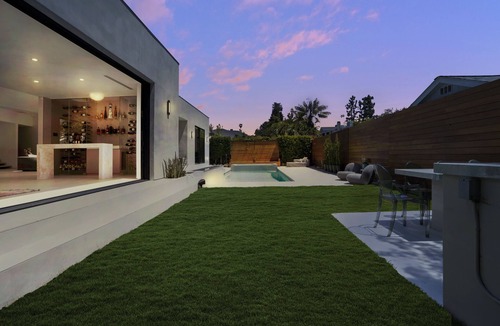 Brentwood House | Modern Manse in the Heart of Brentwood