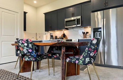 Little Valley Ski Chalet | Modern Maples-Ellicottville "ModPod"-5 min to town