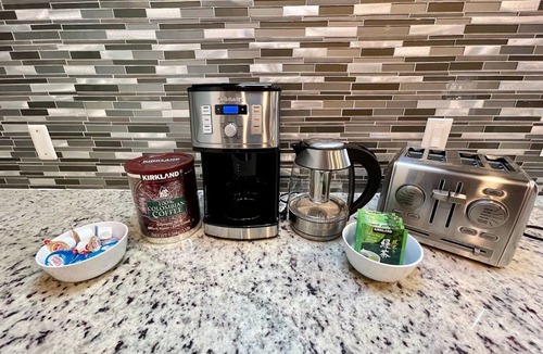 East Somerville House | MODERN MASSIVE LARGE GROUP 3800sf MIT HARVARD BOS