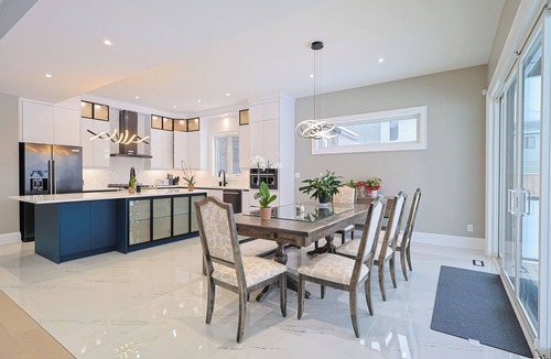 Niagara Falls Villa | Modern Masterpiece Luxury 6 Bedroom Home