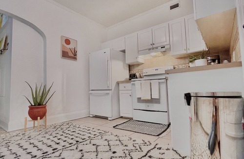 Fairvilla House | Modern Mediterranean Oasis