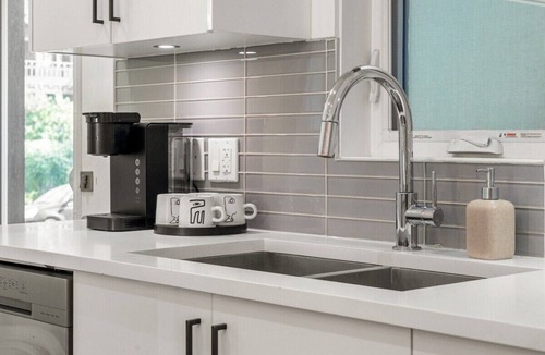 Crescent Heights House | Modern Mediterranean 4BR near Downtown w/Cable