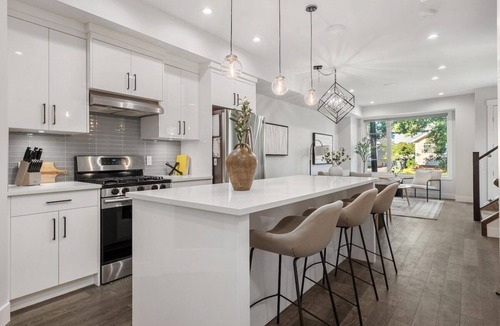 Crescent Heights House | Modern Mediterranean 4BR near Downtown w/Cable