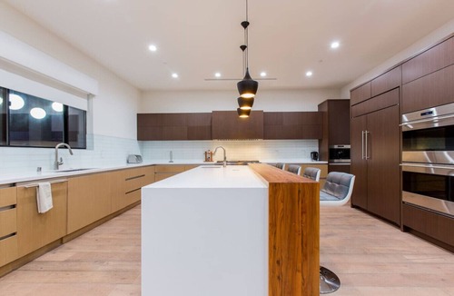 Melrose Villa | Modern Melrose Luxury Villa