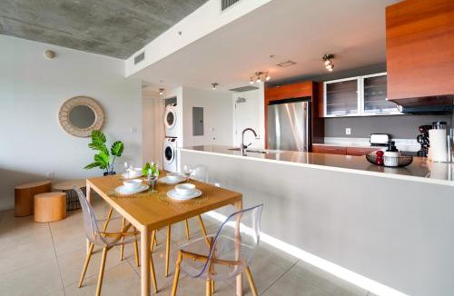 Midtown Apartment | Modern Midtown Gem - Walk to Everything