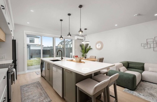 Mirabel House | Modern Mirabel 3BR – Family & Work Friendly