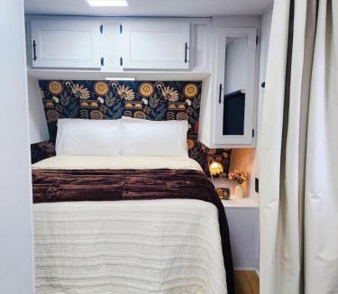 Homestead Villa | Modern Mobile Home