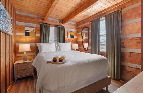 Sevierville Ski Chalet | Modern Mountain Cabin with Big Views