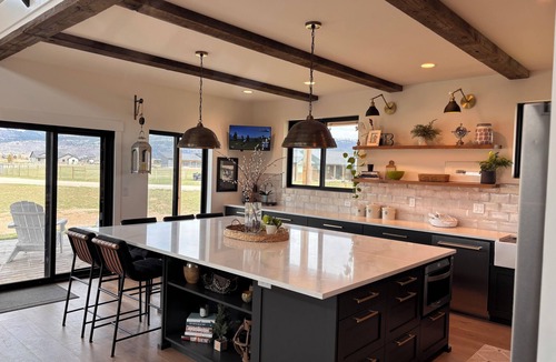 Victor House | Modern mountain home in Teton Valley