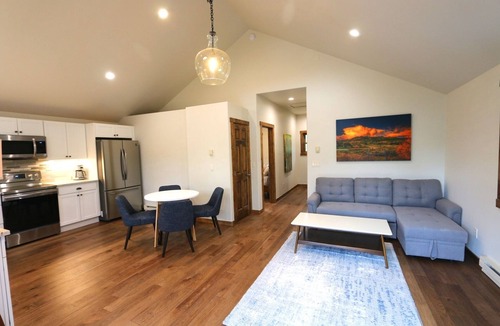 Crested Butte South Apartment | Modern Mountain Lookout