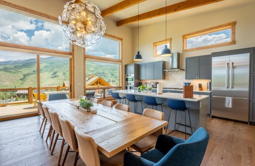 Silverthorne House | Modern Mountain Retreat | Resort Amenities | Spacious layout