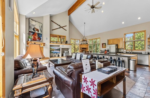 Three Peaks House | Modern Mountain Stay | Hot Tub, Fire Pit & Views