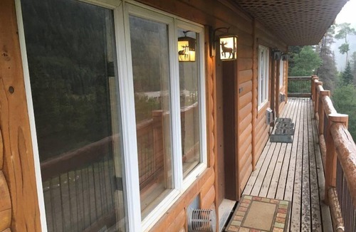 Taos Ski Valley Condo | Modern Mountain Hideaway