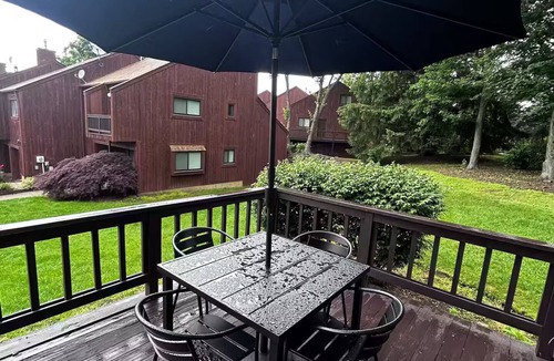 Vernon Condo | Modern Mountain Getaway – Family-Friendly Comfort Just an Hour from NYC!