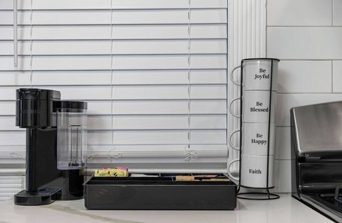 Suffern House | Modern Mountain-View Retreat | Fire Pit Smart TVs Private Deck Workstation