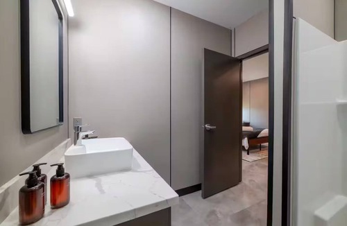 Binghamton Apartment | Modern Muse Loft 1BR w/parking