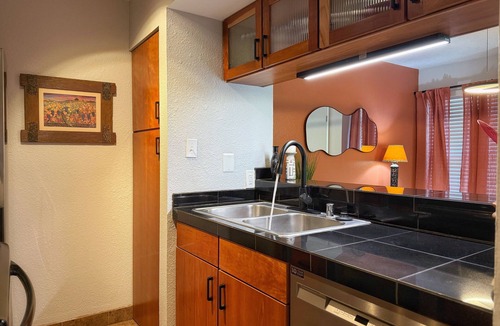 Santa Fe Condo | Modern Nambé Condo: Pool, Gym & Gated, Minutes to Downtown SF