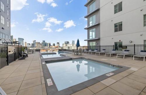 The Gulch Apartment | Modern Nashville 1BR Walk to Gulch and Broadway