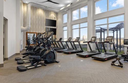 The Gulch Apartment | Modern Nashville 1BR Walk to Gulch and Broadway