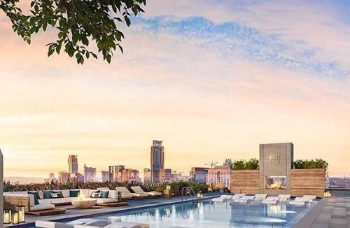 Rainey Street Historic District Apartment | Modern Natiivo | 1BR with Amenities in Austin