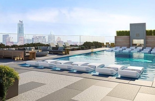 Rainey Street Historic District Apartment | Modern Natiivo | 1BR with Amenities in Austin