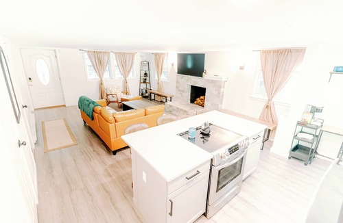 Bartonsville House | Modern Nature Escape